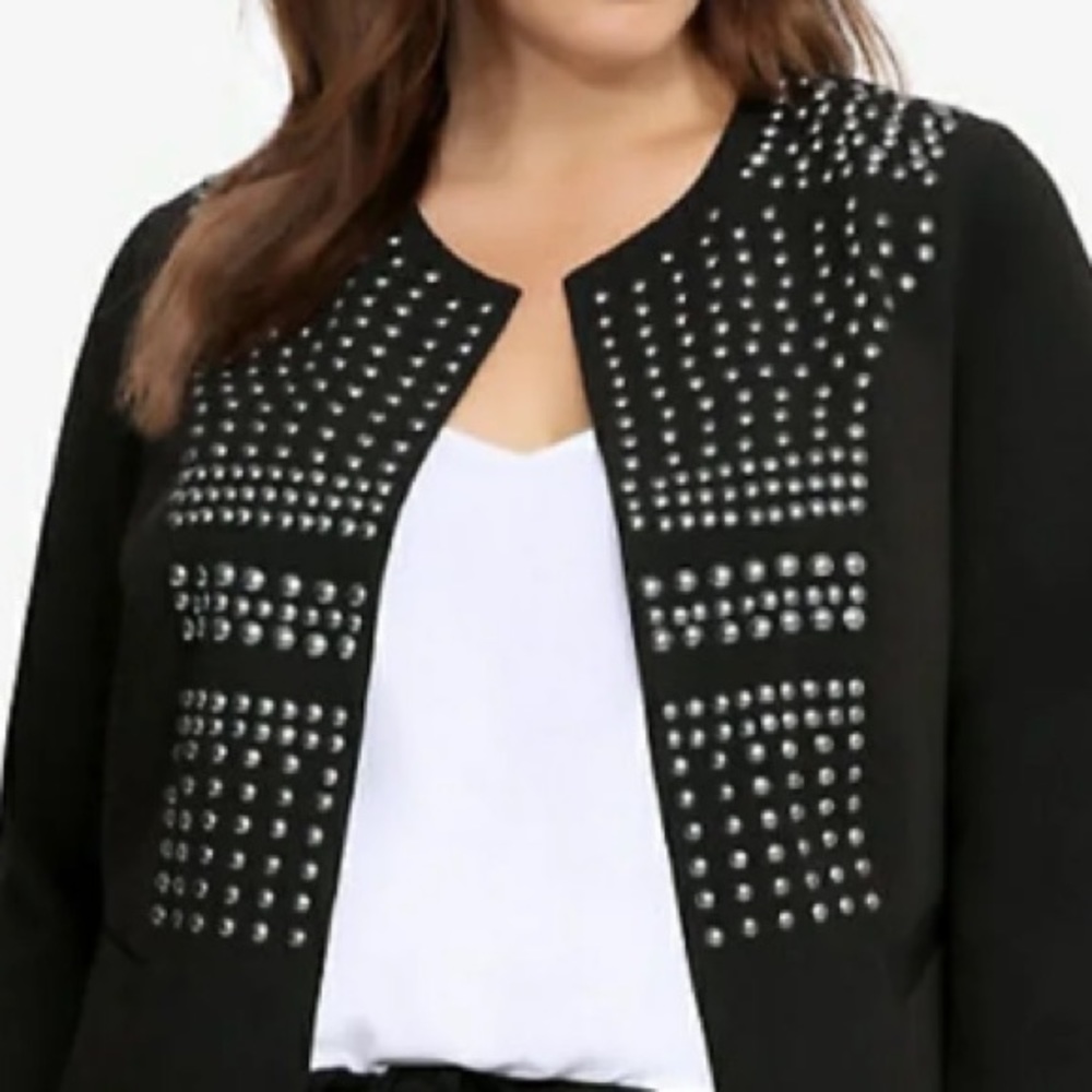 Crop Studded Blazer - Picture 3 of 6